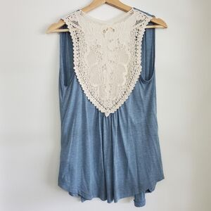 Everly Anthro Small Cream Lace Vest Anthropologie Blue flowy Boho Sleeveless